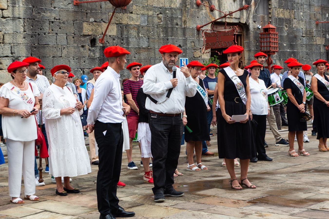Fotos: Tanborrada celebró el centenario de su fundación con una emotiva jornada
