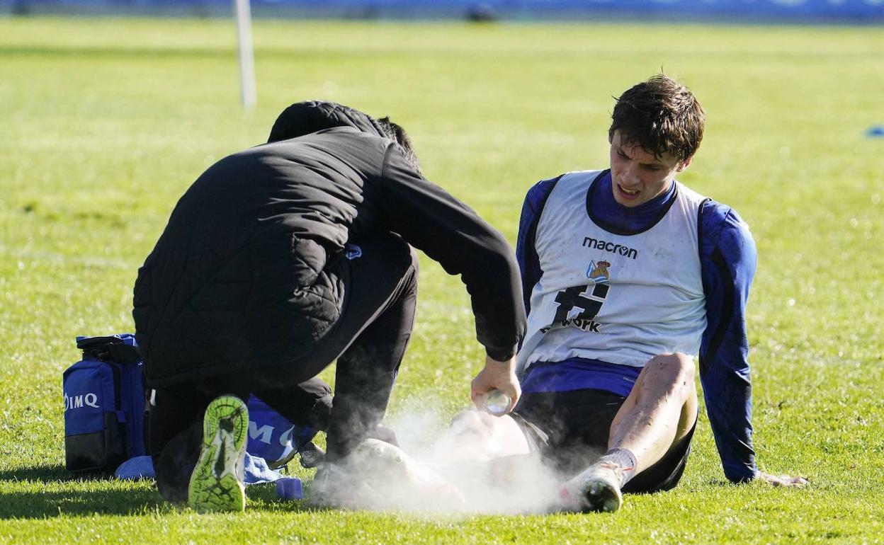 Robin Le Normand podría perderse el duelo ante el United por lesión.