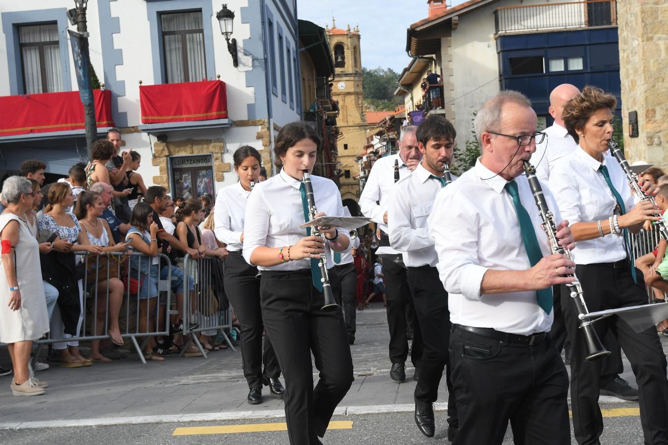 Fotos: Las mejores imágenes del desembarco de Elcano en Getaria