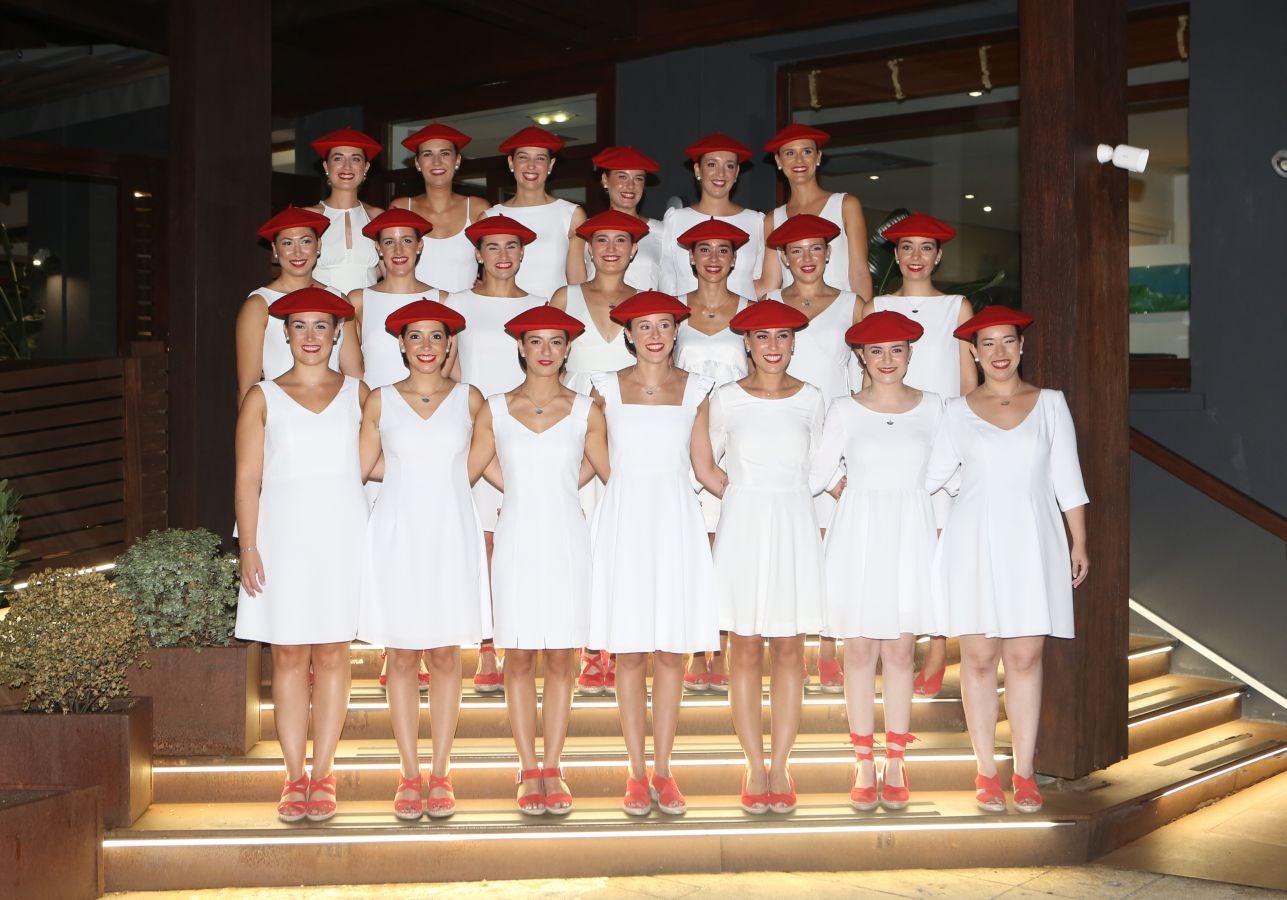 Fotos: La noche de las cantineras también está de vuelta en Hondarribia