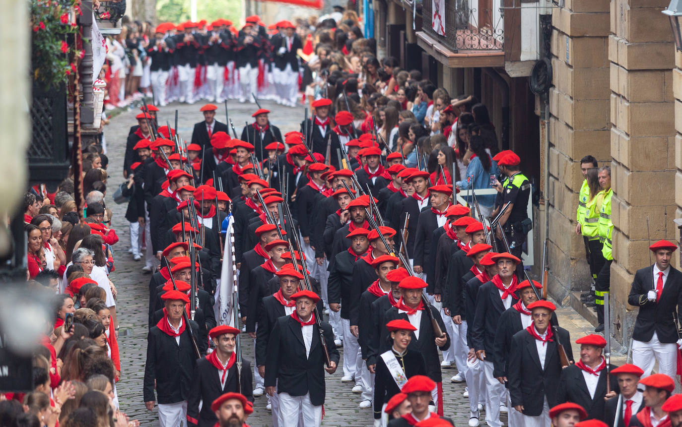 Fotos: Las mejores imágenes del Alarde tradicional