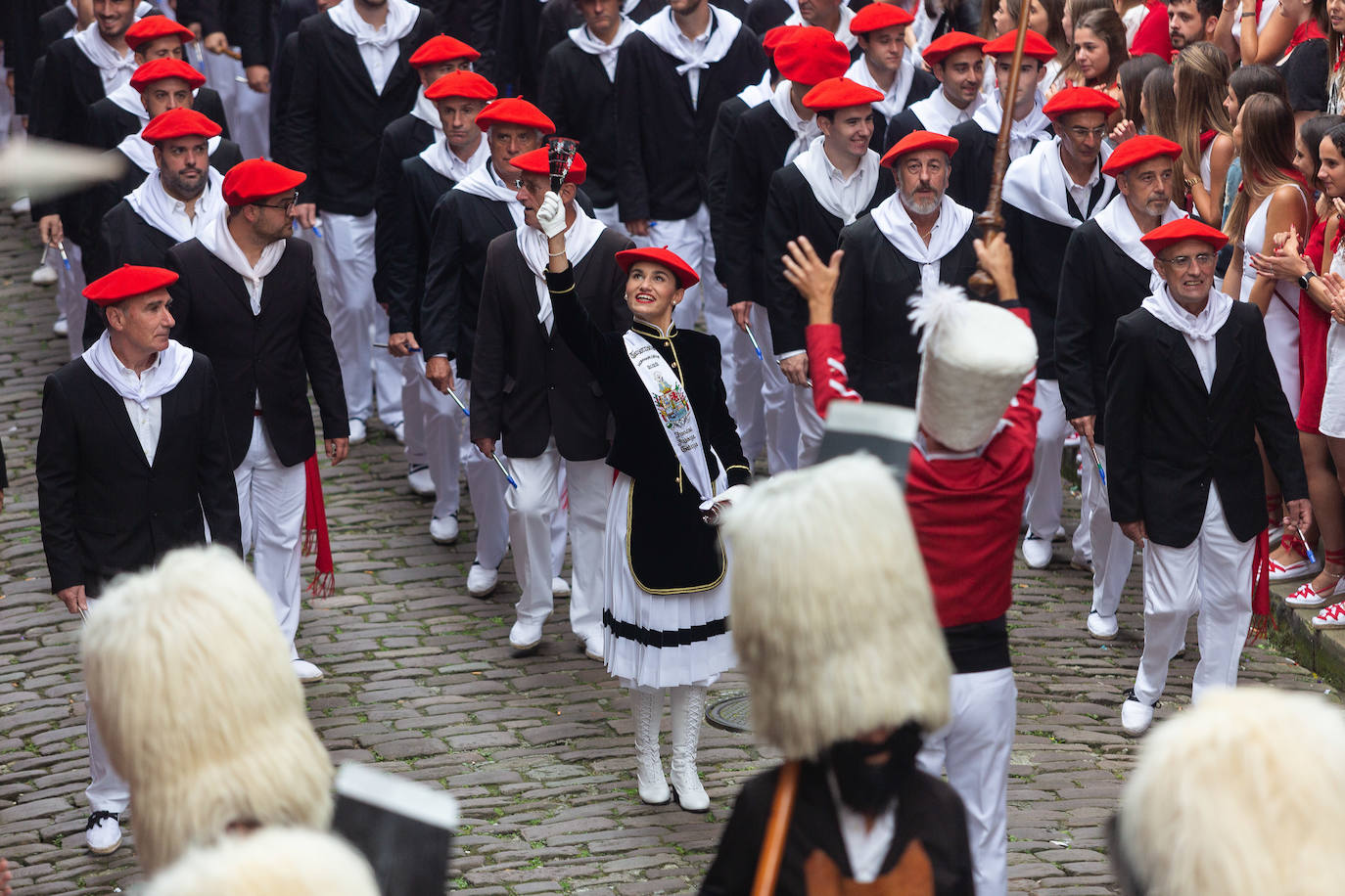 Fotos: Las mejores imágenes del Alarde tradicional