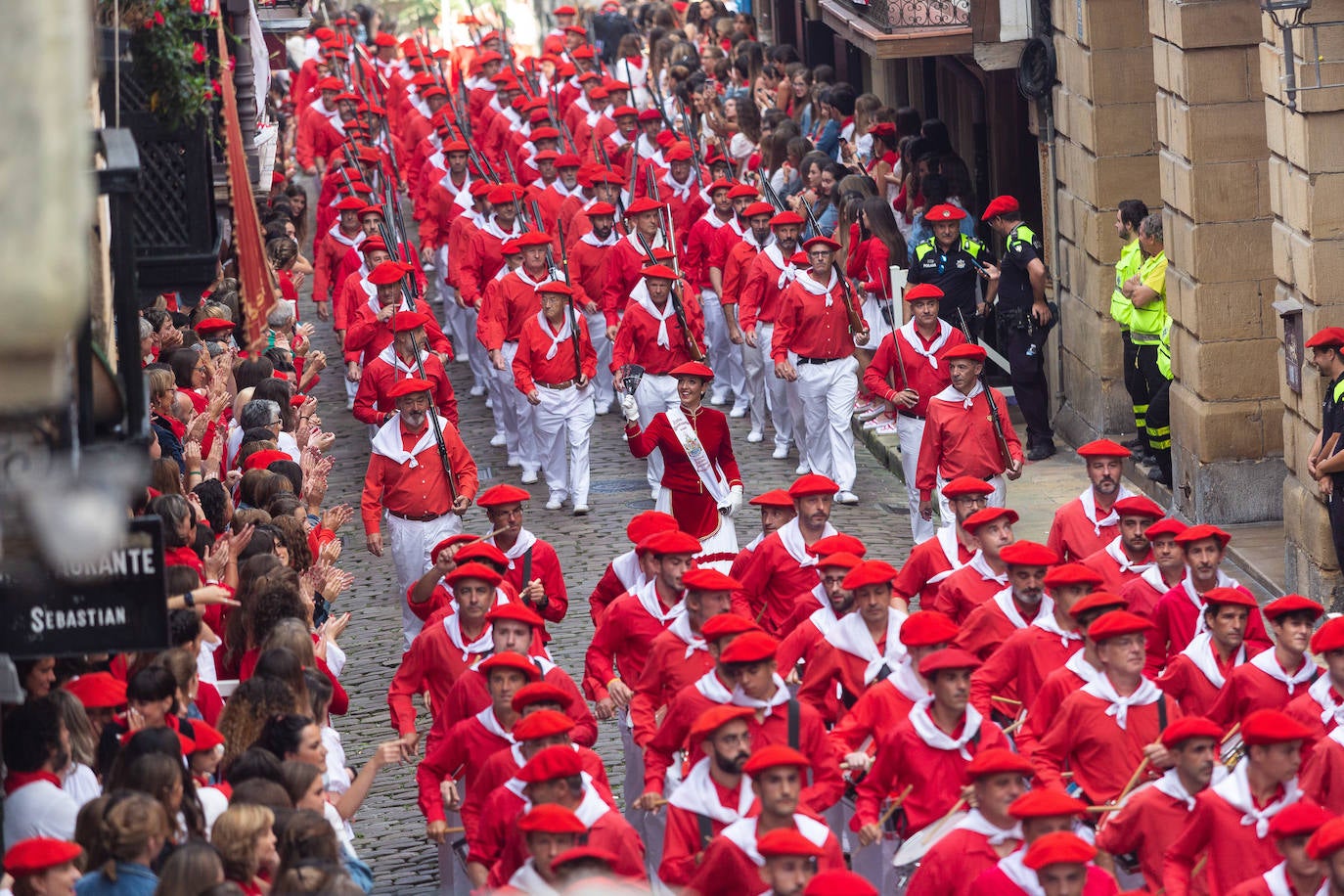 Fotos: Las mejores imágenes del Alarde tradicional