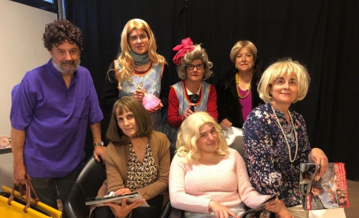 'Txinalka' antzerki taldeko aktoreek 'Txirikordatzen' antzezlana eskaini zuten ekainean. 