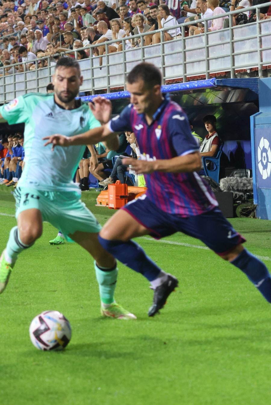 Fotos: Goleada del Eibar al Granada