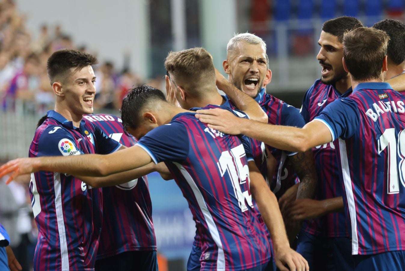 Fotos: Goleada del Eibar al Granada