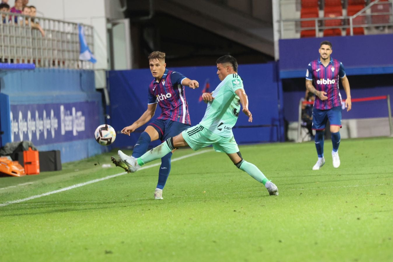 Fotos: Goleada del Eibar al Granada