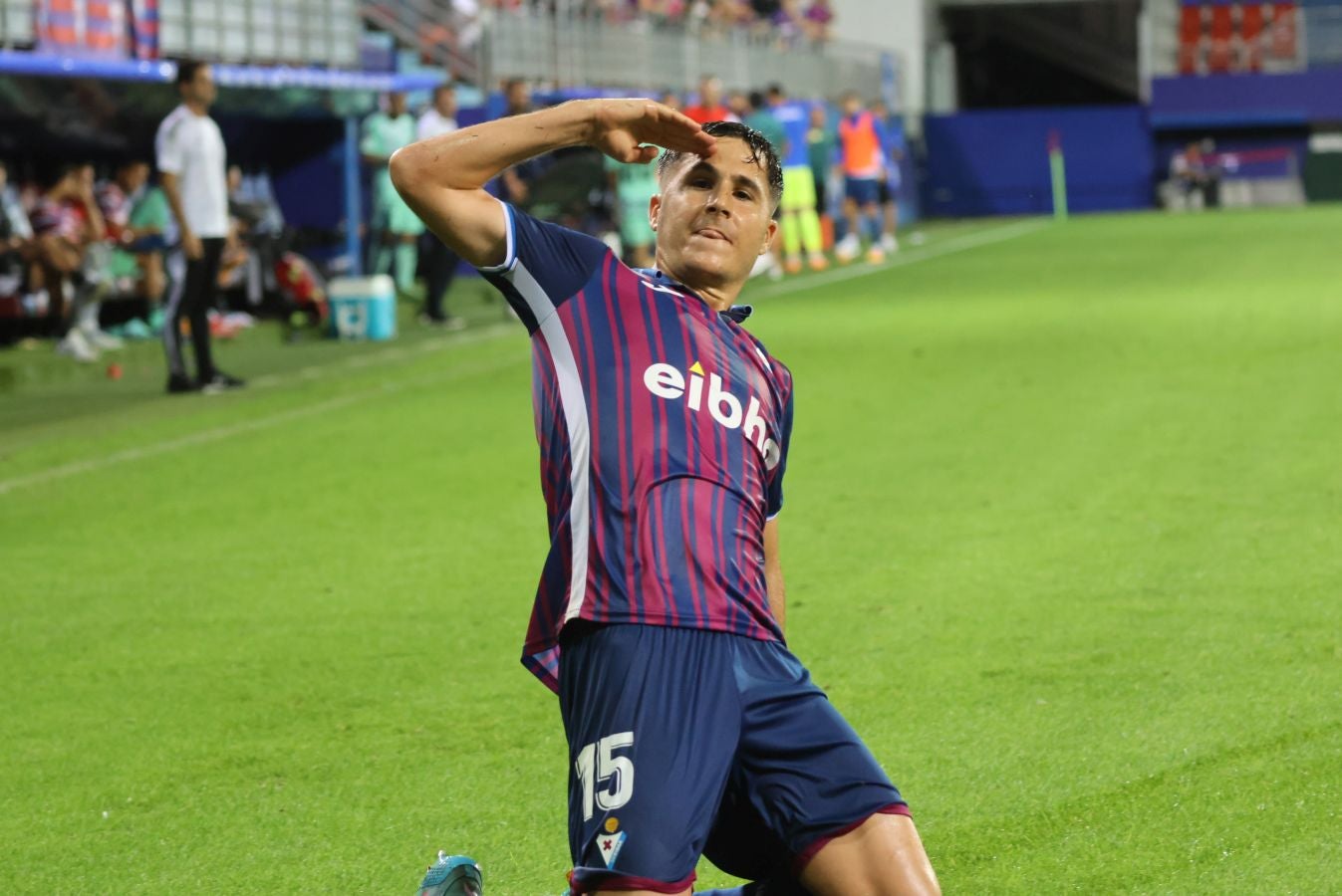 Fotos: Goleada del Eibar al Granada