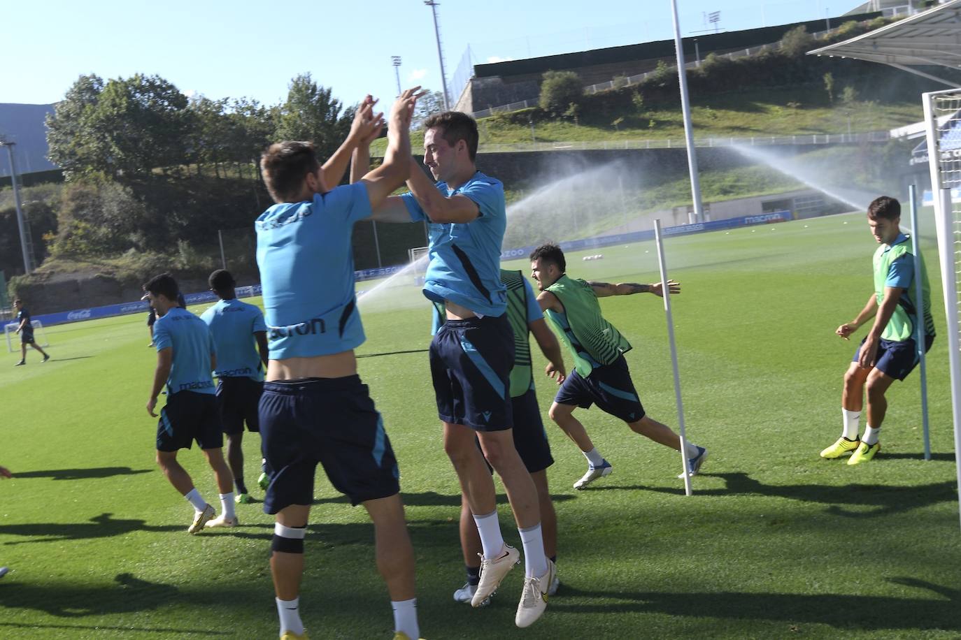 Fotos: La Real Sociedad, preparada para dedicarle la victoria a Sadiq