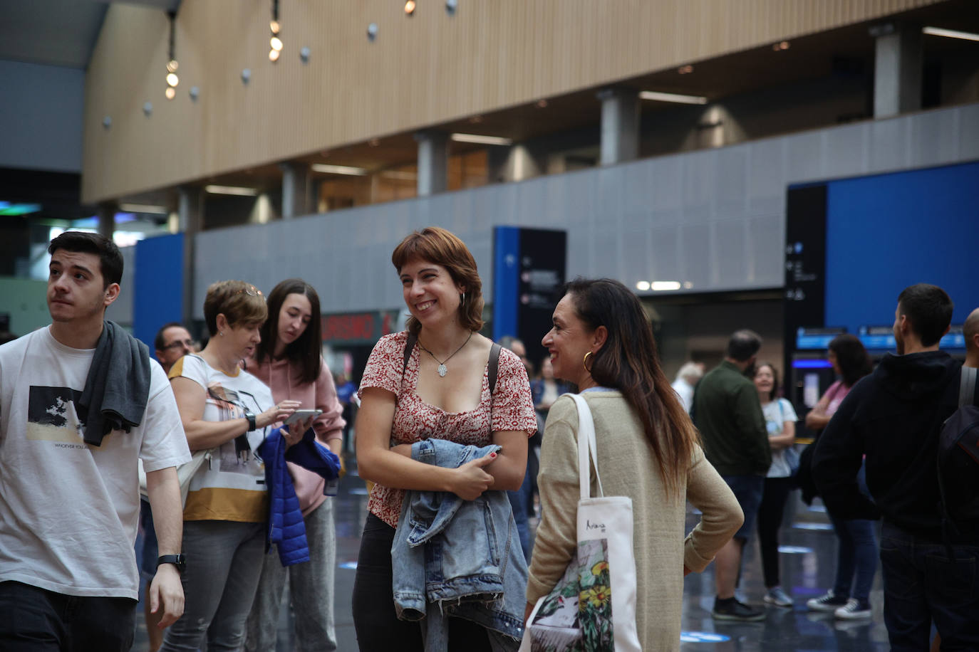 Fotos: 24.000 aspirantes compiten en la nueva OPE que se celebra en el BEC