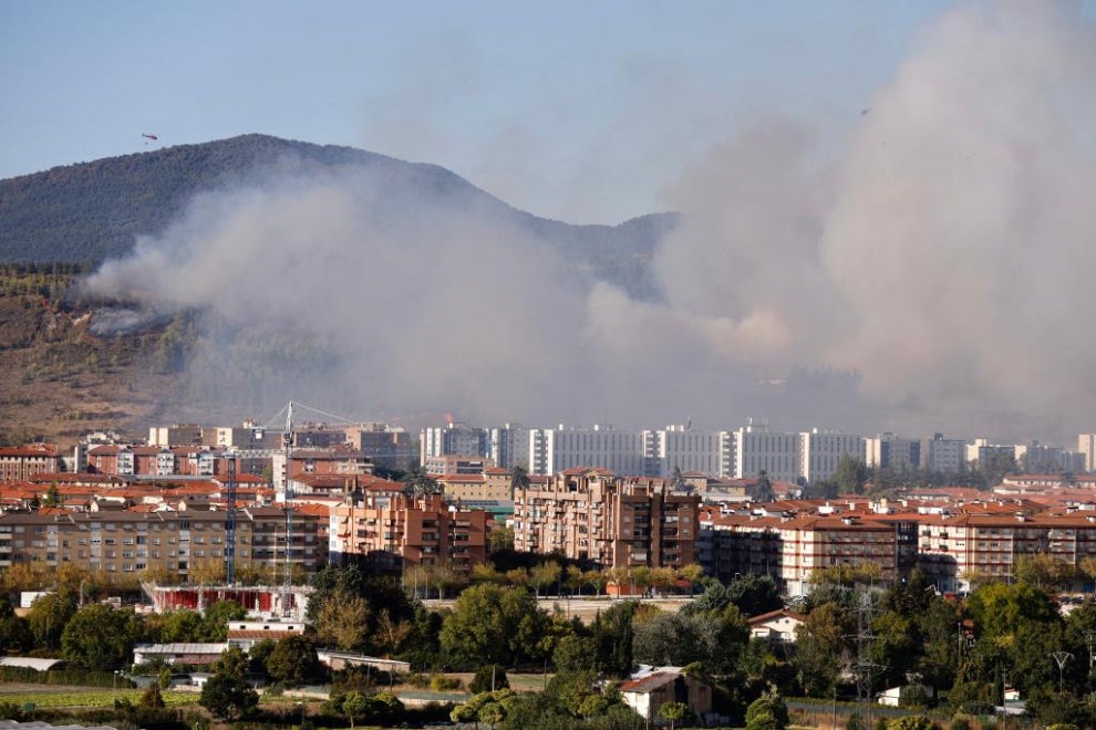 Fotos: Incendio en el monte navarro de Ezkaba