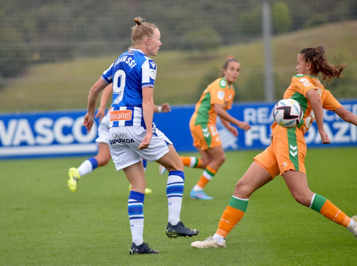 Real y Betis firman un gran partido que descubre algunas de las potencialidades del equipo de Natalia Arroyo pero también puntos a cuidar el jueves en Múnich. 