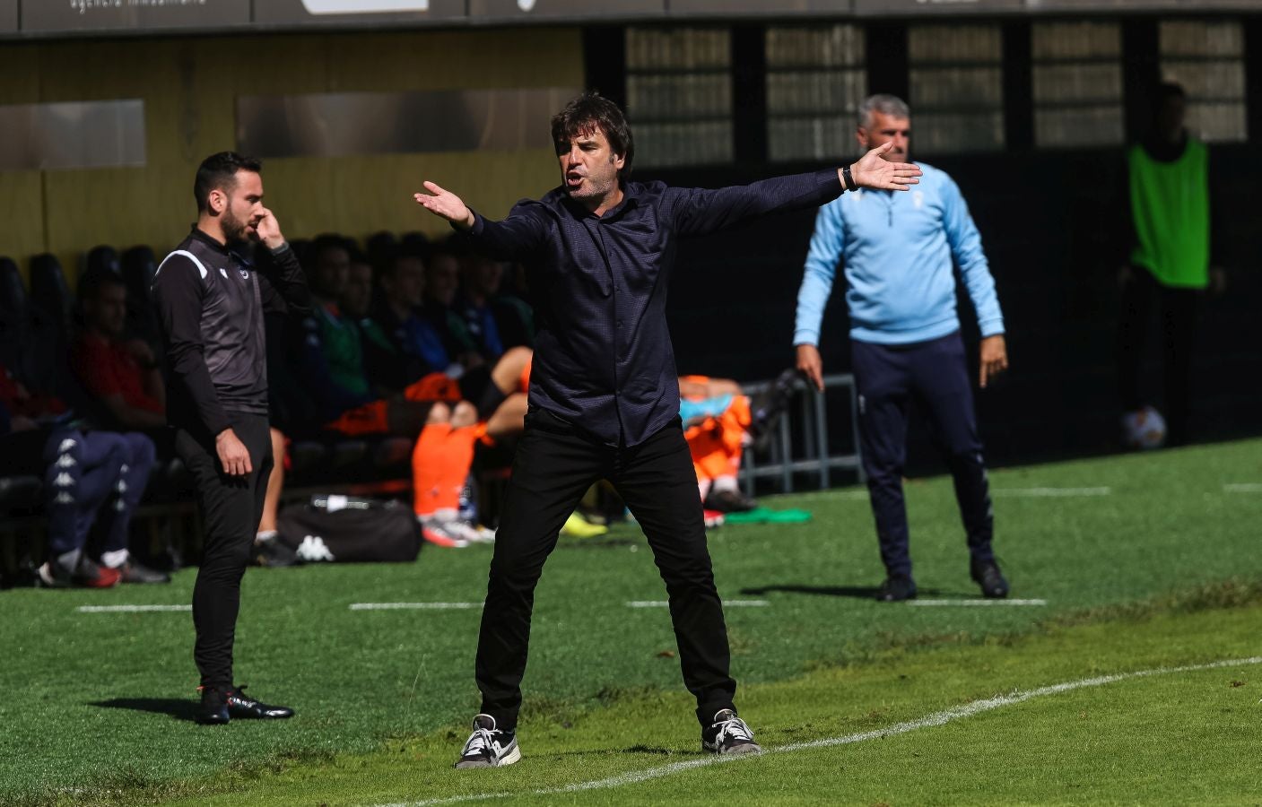 El Alcoyano se ha llevado el triunfo este mediodía de Irun gracias a un tanto de Juanan en el 81, justo después de que Sánchez pusiese las tablas con un golazo para los de casa.