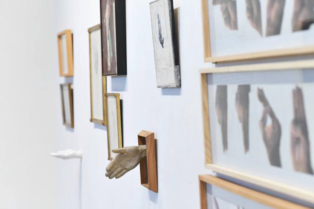 Fotos: La mano del artista que se torna en obra de arte