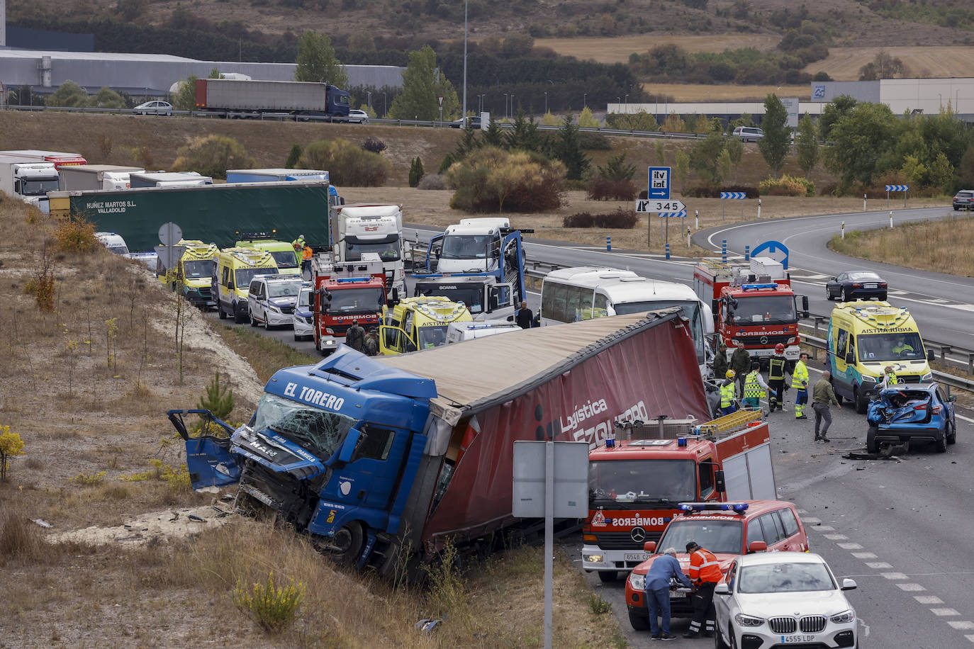 Fotos: Accidente múltiple en la A-1 en Vitoria