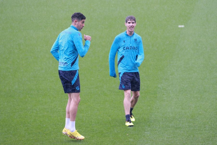 Fotos: La Real vuelve al trabajo a la espera de los internacionales