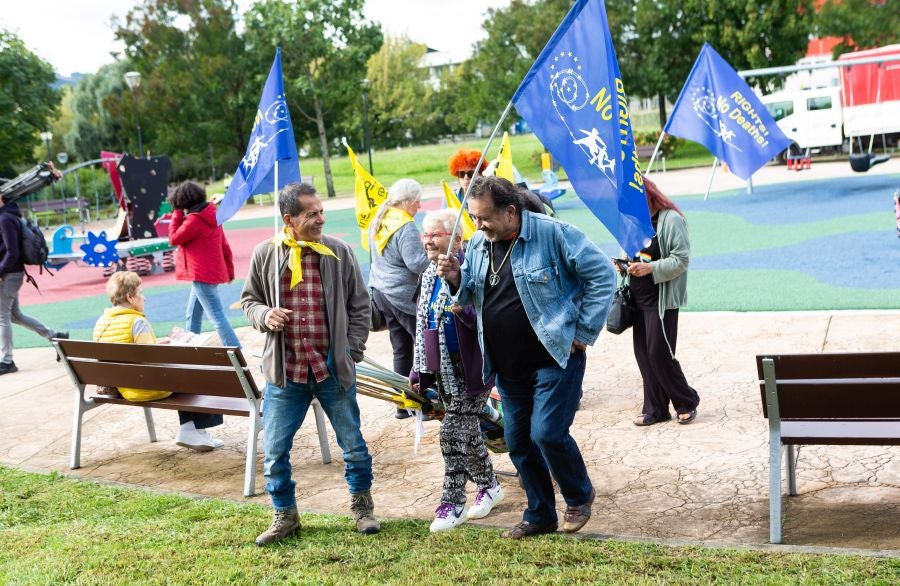 Fotos: Ofrenda floral a los migrantes fallecidos