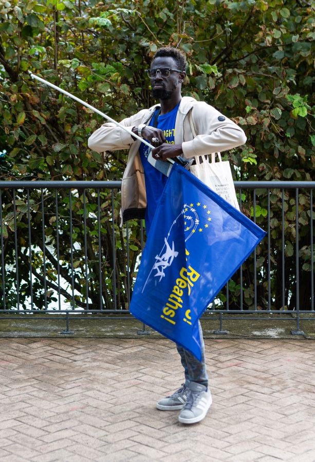Fotos: Ofrenda floral a los migrantes fallecidos