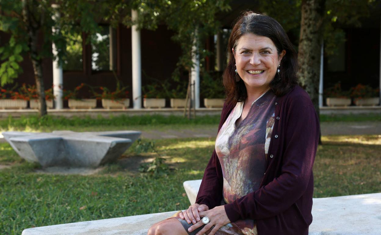 Jasone Cenoz, investigadora galardonada por el departamento de Educación e Ikerbasque. 