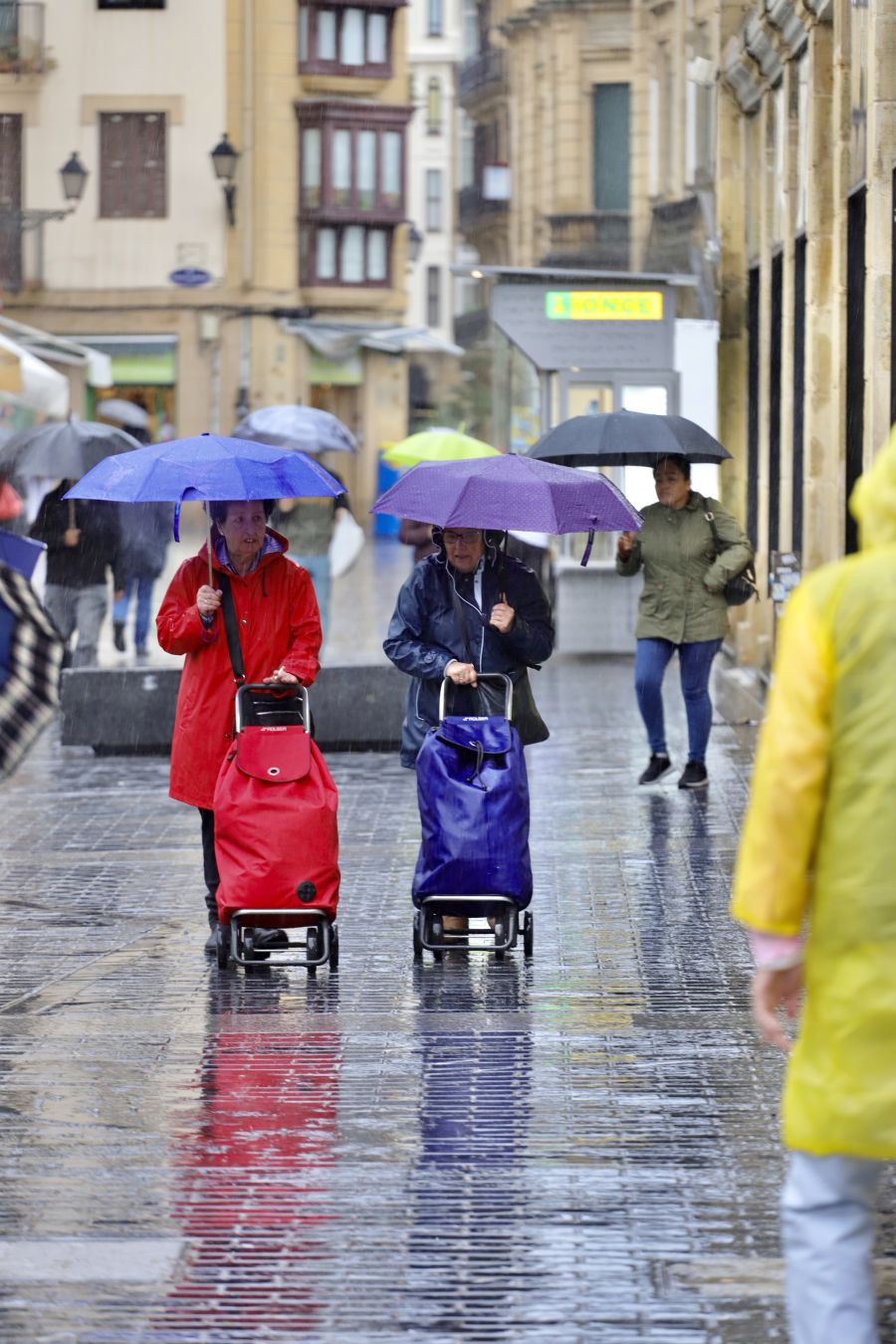 Fotos: Más agua en ocho horas que en cualquier día de septiembre