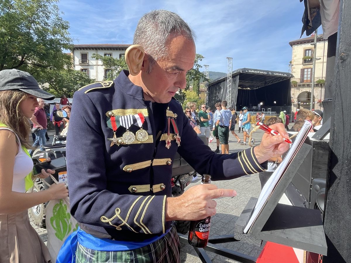 Fotos: Las mejores parodias y disfraces de bixamon de Rosario