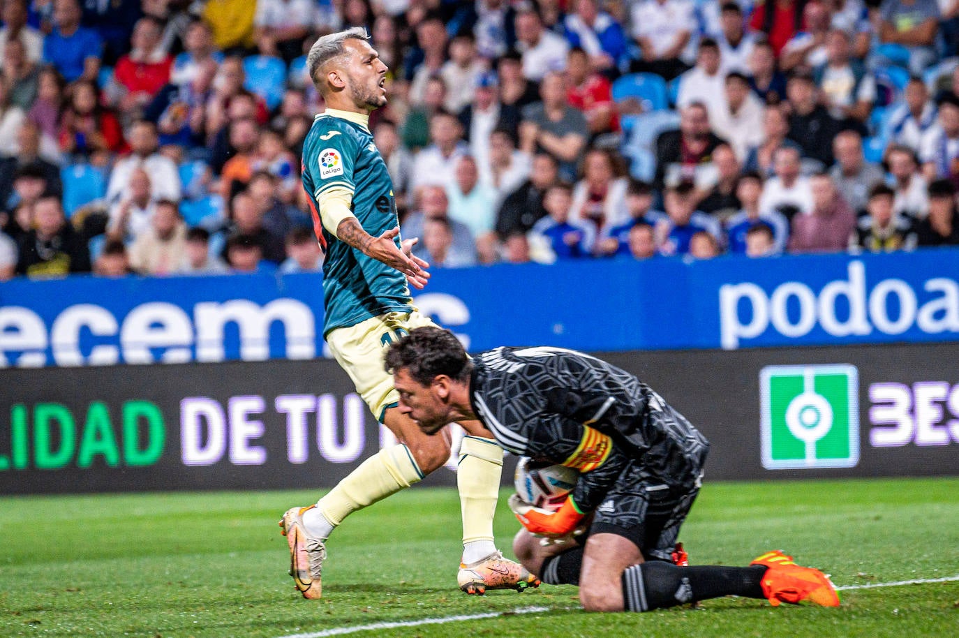 Fotos: El Eibar resiste de forma titánica ante el Zaragoza