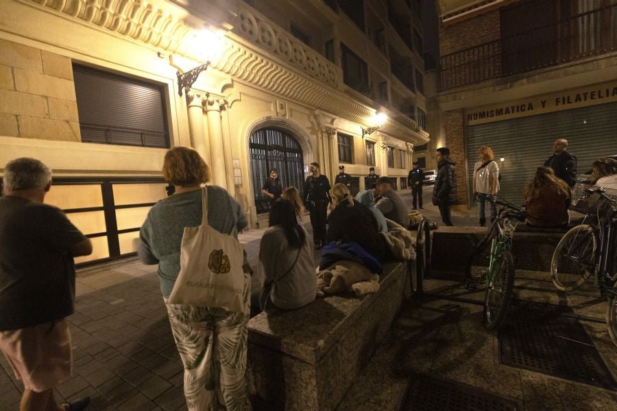 Fotos: Incendio en un mesón de la Parte Vieja