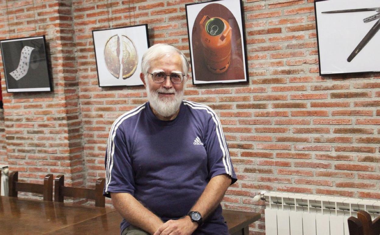 En su primera etapa Jesús Mª Rodríguez utilizó su segundo apellido 'Portillo' como nombre artístico. 