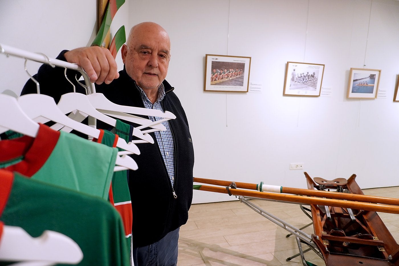 Ricardo Unzueta, presidente de Ur Kirolak, ayer en la muestra. 