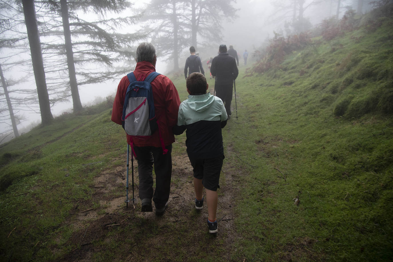 Fotos: Éxito en la salida a Oianleku de Mendira