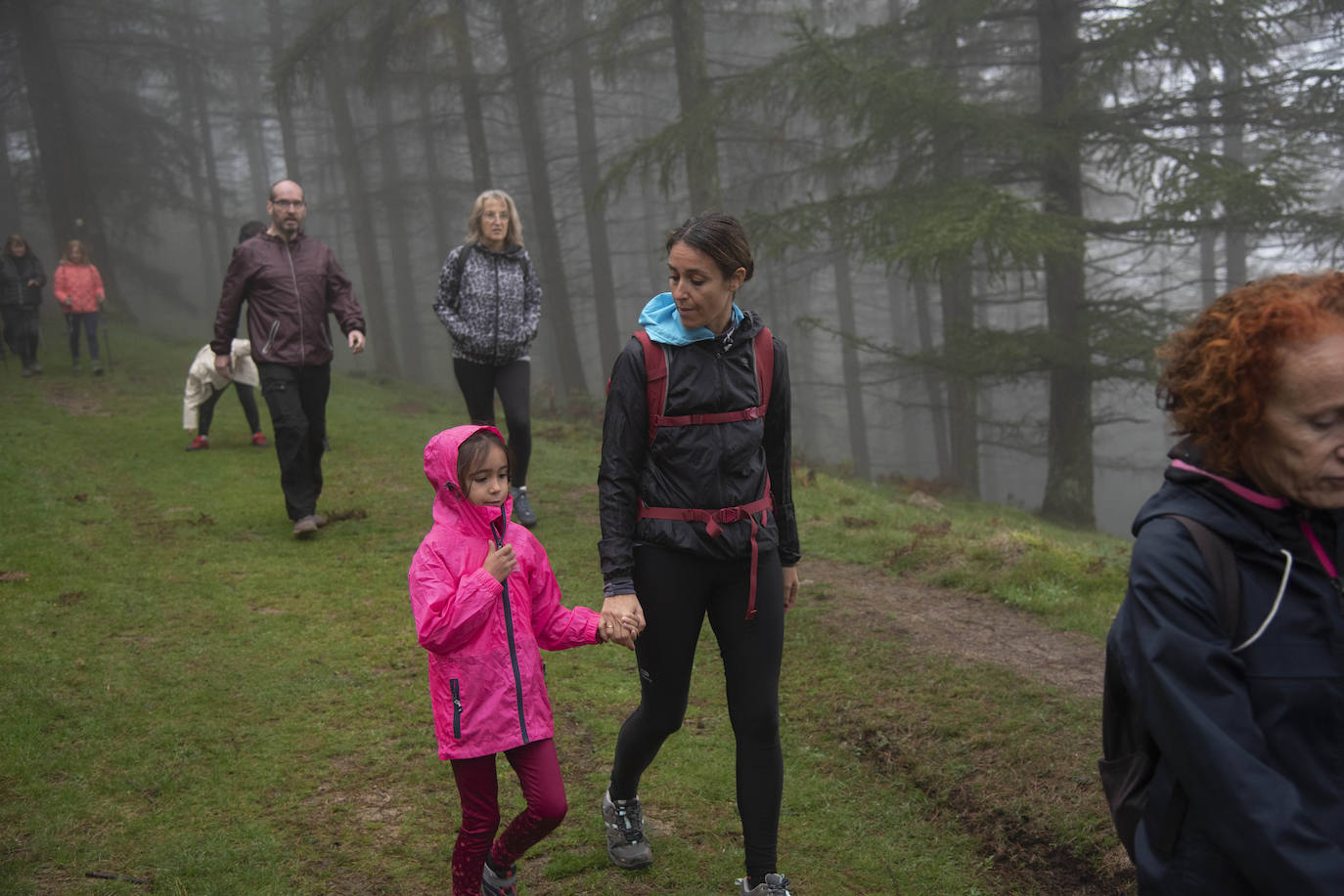 Fotos: Éxito en la salida a Oianleku de Mendira