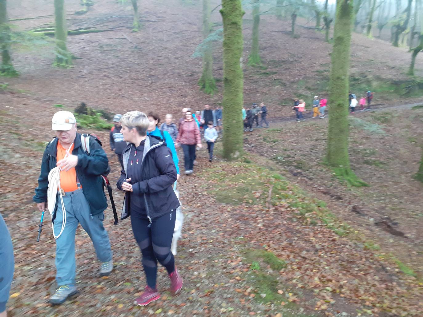 Fotos: Éxito en la salida a Oianleku de Mendira