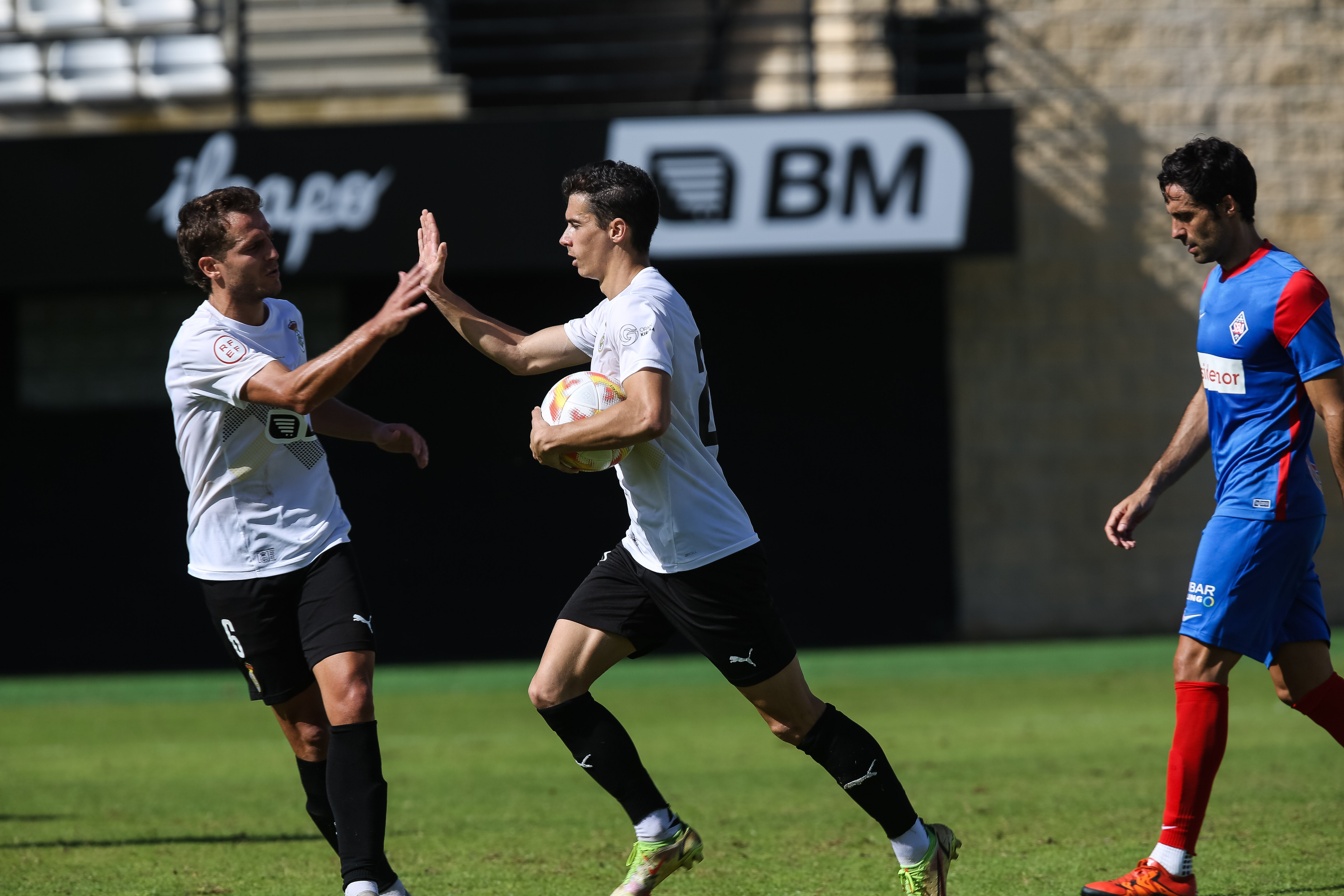 Fotos: El Real Unión se impone 4-3 al Amorebieta