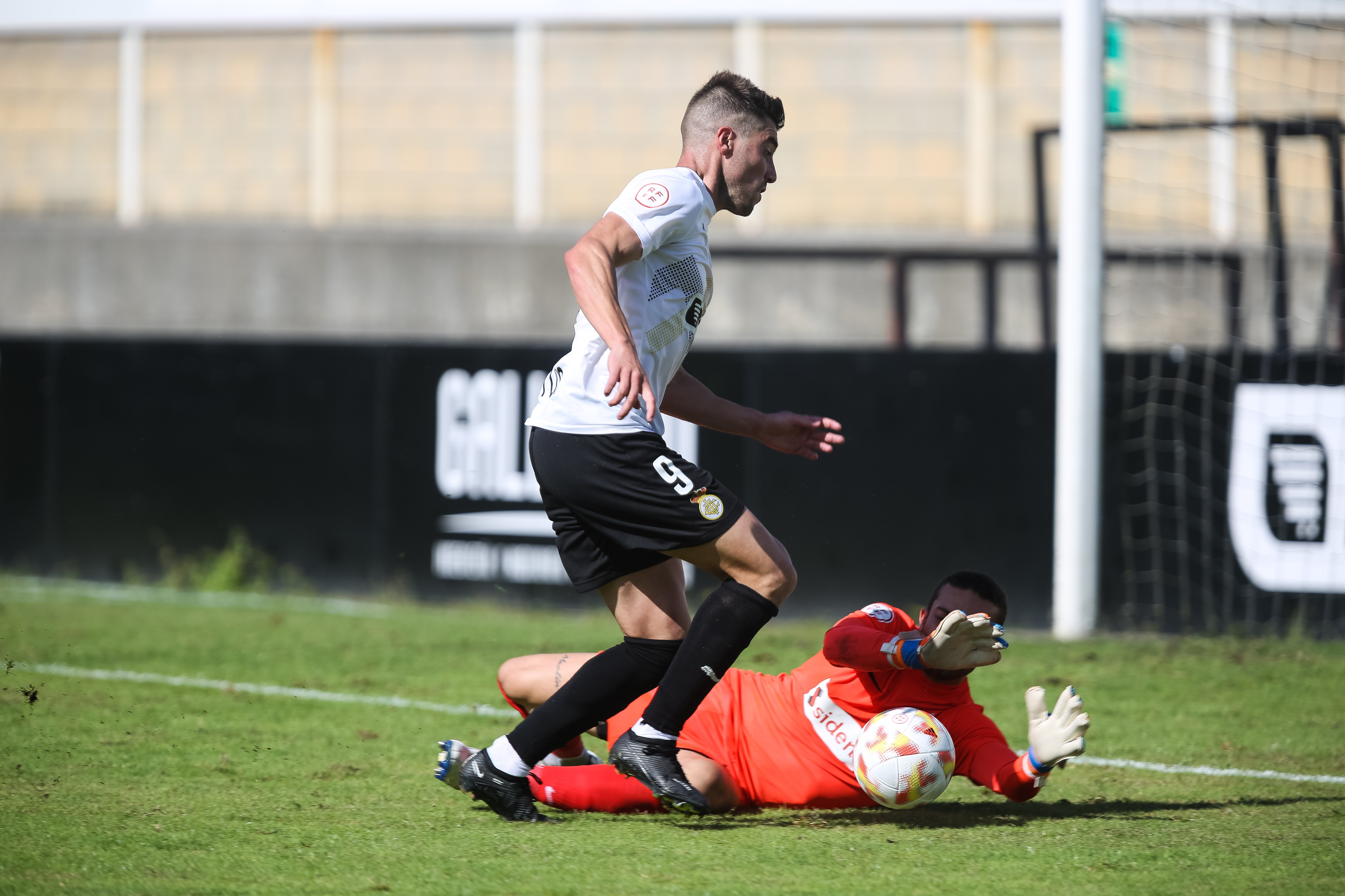 Fotos: El Real Unión se impone 4-3 al Amorebieta