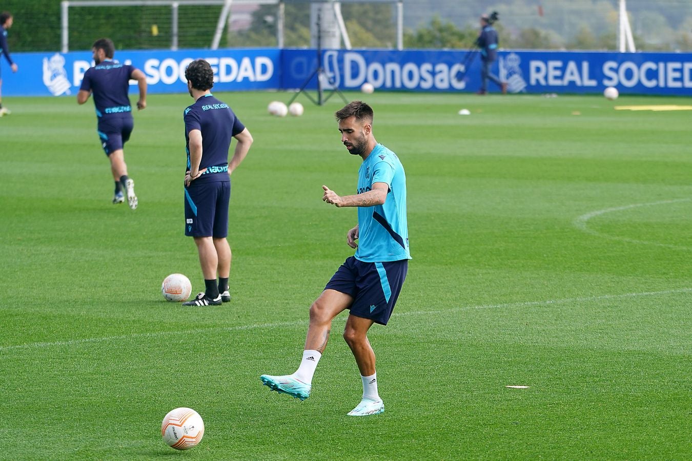 Fotos: Entrenamiento en Zubieta antes de recibir al Sheriff