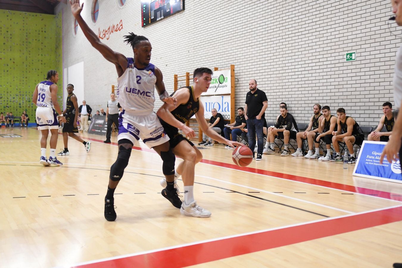 Fotos: El Juaristi cae ante el Valladolid