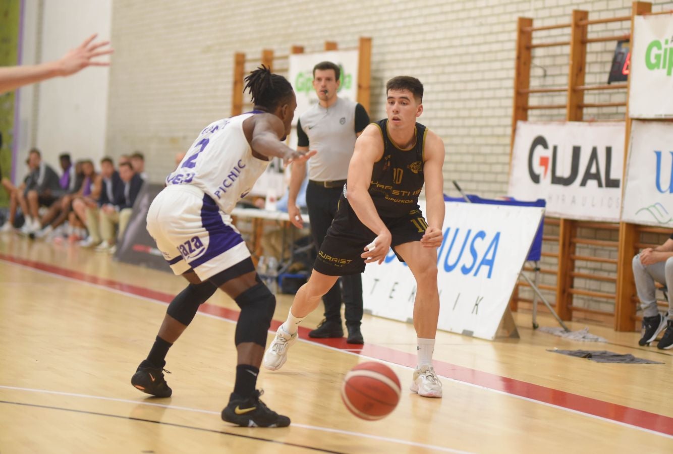 Fotos: El Juaristi cae ante el Valladolid