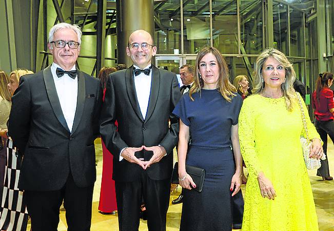 Xabier Manterola, Javier Font, Nora Sarasola y Olga Corbatón.