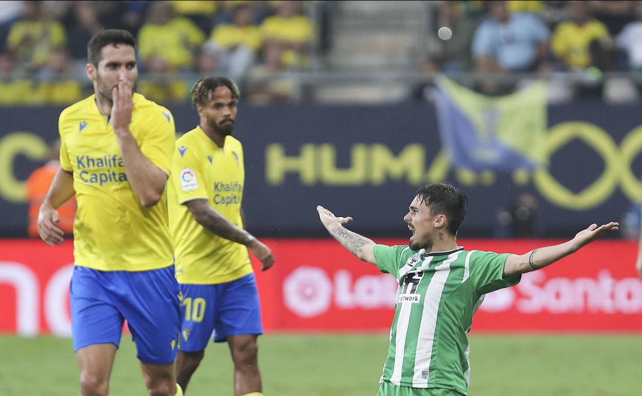 Zaldua, ayer en el Cádiz-Betis.