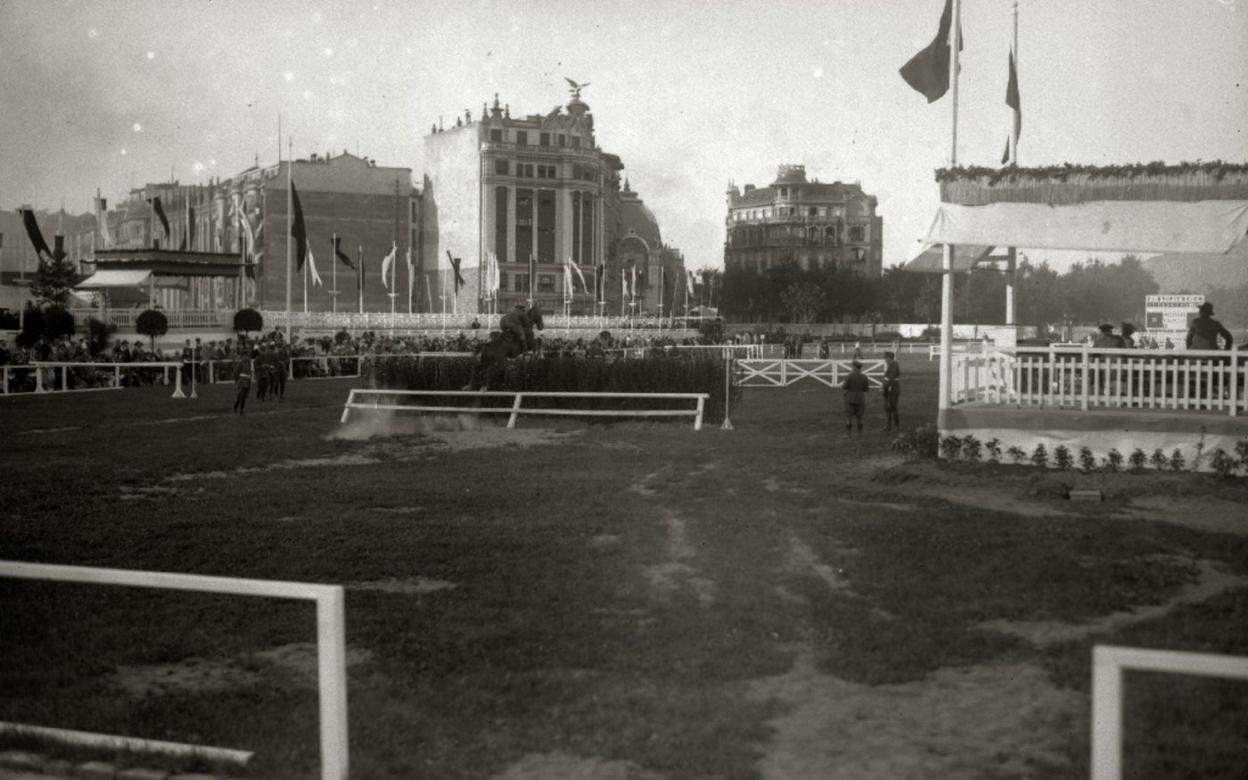 Instalaciones de la Hípica en la plaza del Centenario. 