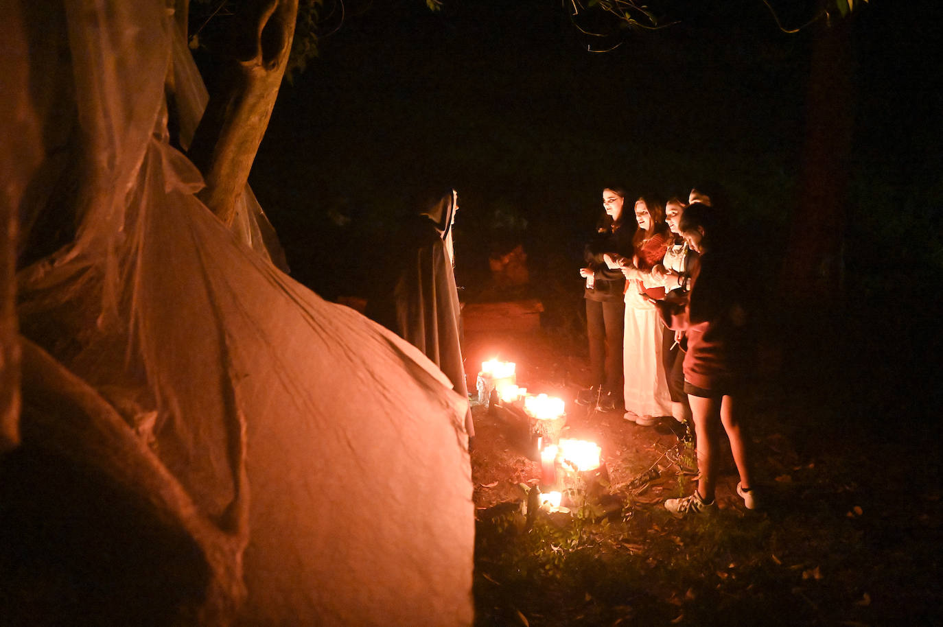 Fotos: La luz se adueño en la Gau beltza