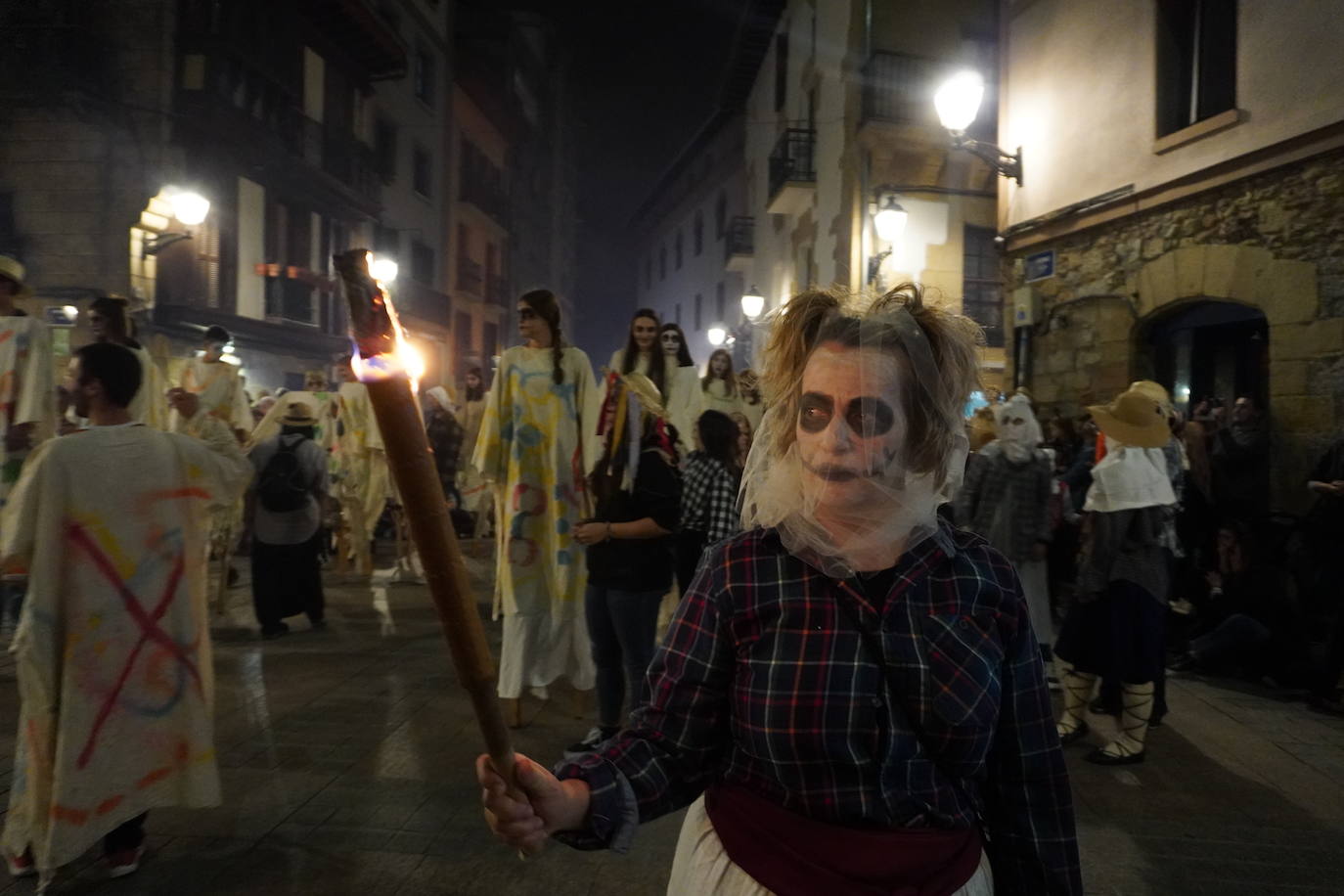 Fotos: La luz se adueño en la Gau beltza