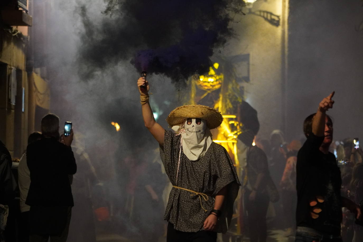 Fotos: La luz se adueño en la Gau beltza