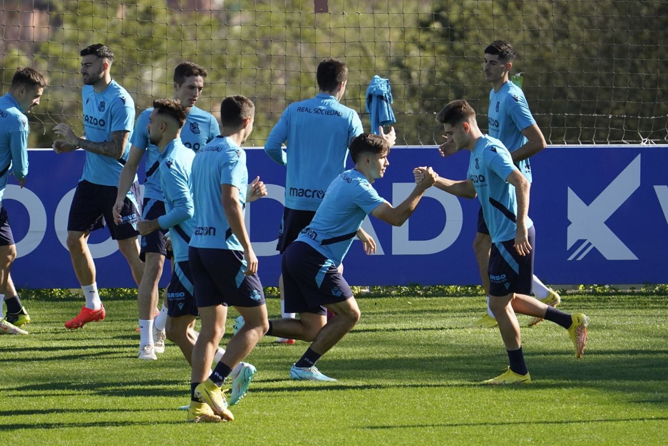 Fotos: Sin Silva ni Kubo a un día de recibir al Manchester United