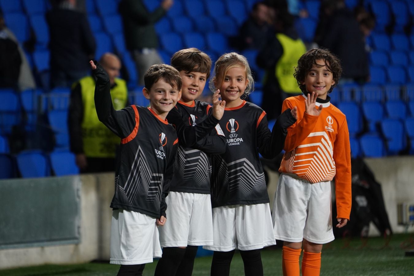 Fotos: Ambiente de gala en el Reale Arena