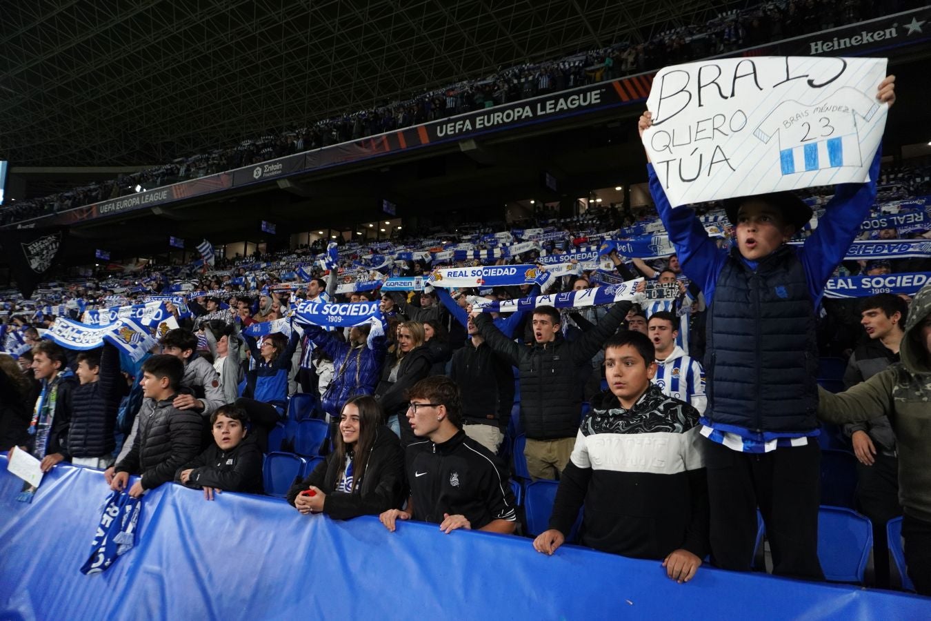 Fotos: Ambiente de gala en el Reale Arena