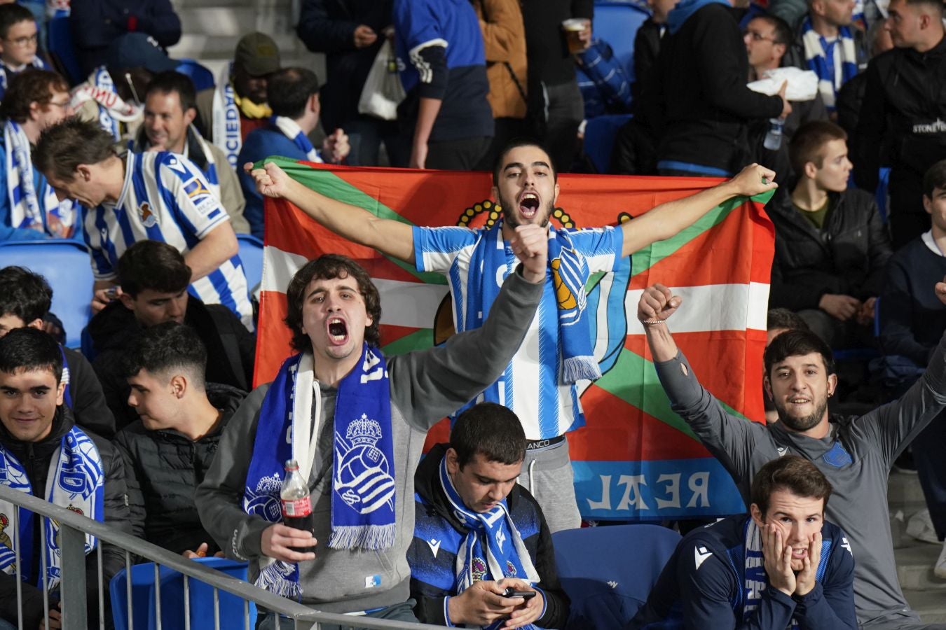 Fotos: Ambiente de gala en el Reale Arena