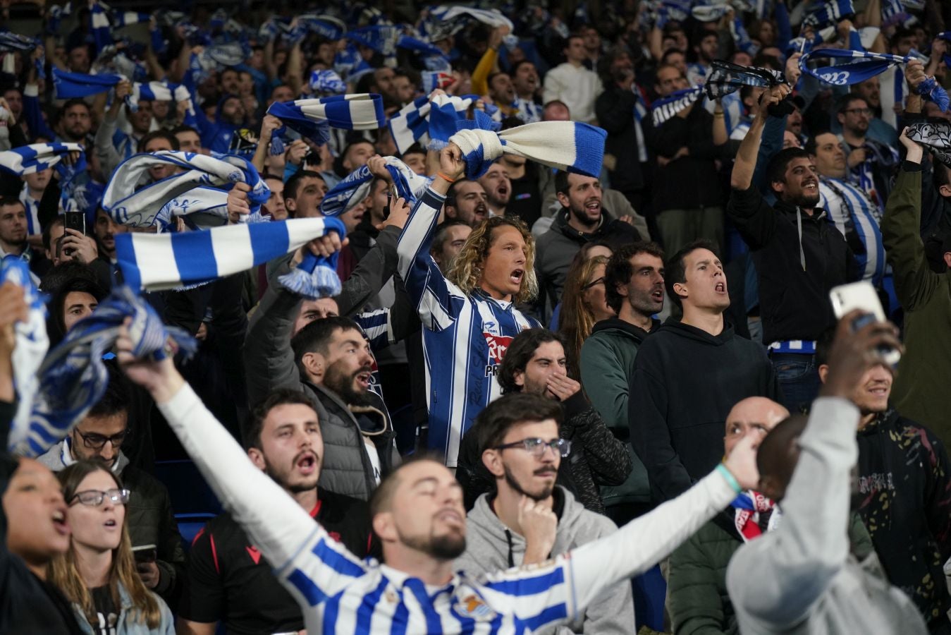 Fotos: Ambiente de gala en el Reale Arena