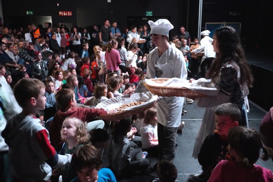 Fotos: La ikastola Orereta presenta &#039;Erriola&#039;