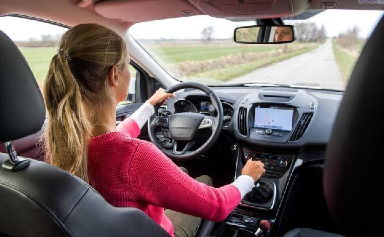 La lista de enfermedades por las que la DGT te prohíbe conducir